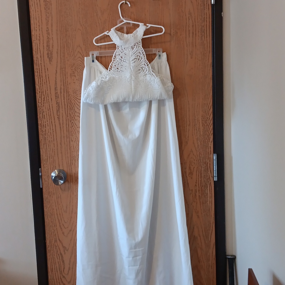 Elegant White Lace Halter Dress